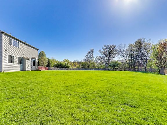 5th image of 1050 Ames Ct