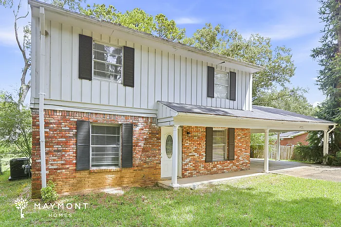 4 bed, 3.0 bath, 1727 sqft, $1,895 — Photo 2