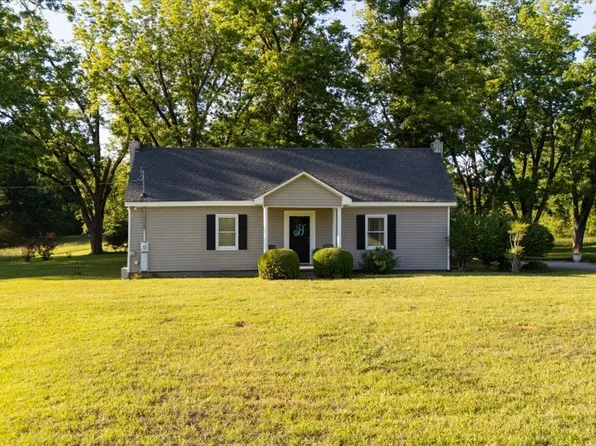 214 Howard Roberts Rd, Gray, GA 31032