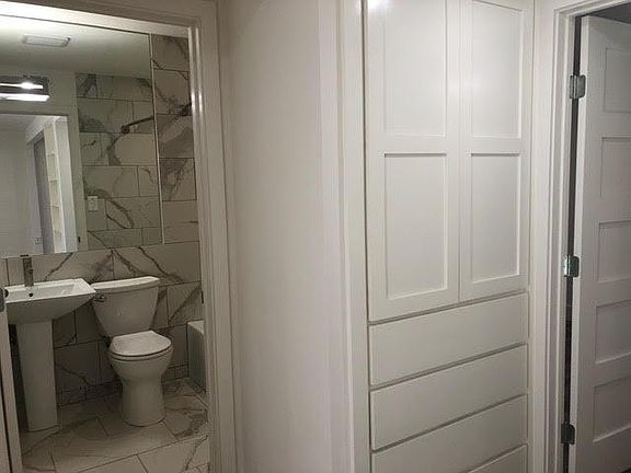 2nd image of 1314 Rosewood Ave APT 110