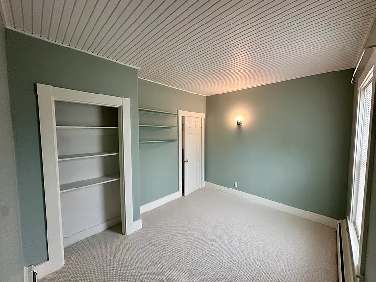 Secondary bedroom