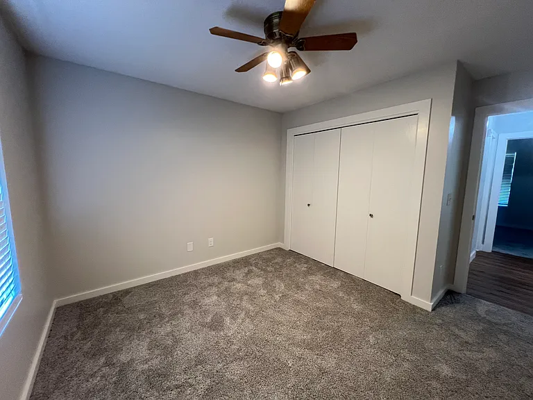 2213 E Myrtlewood Ct — Photo 92