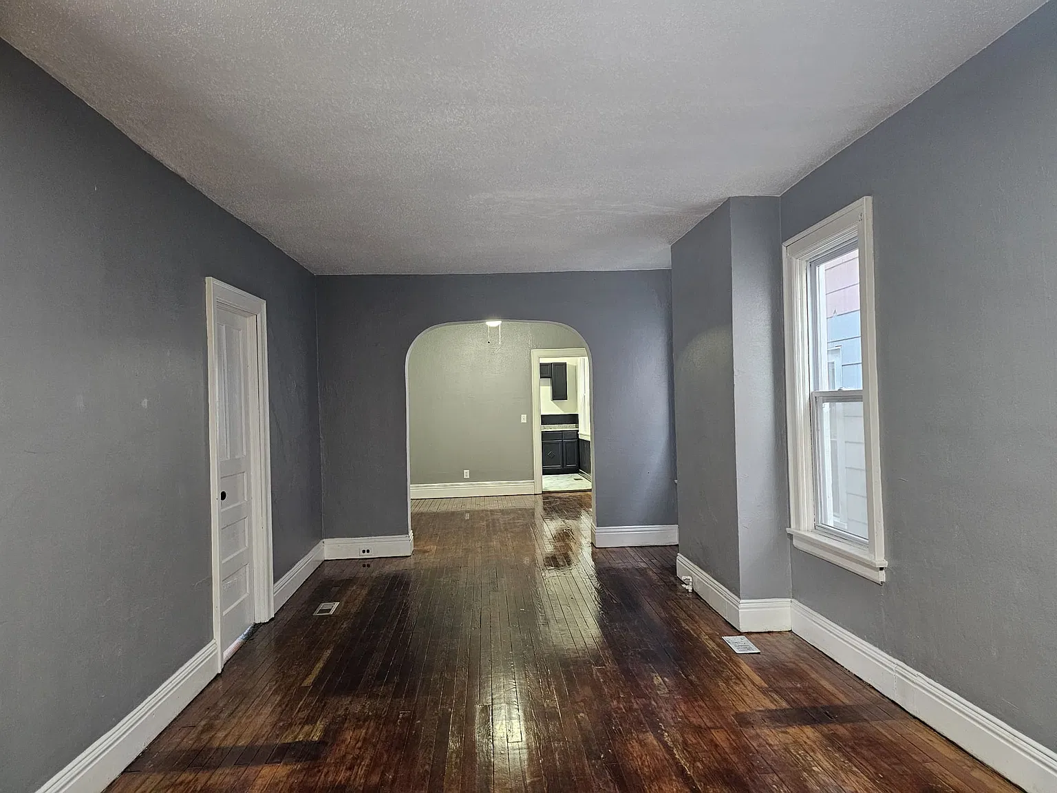 3 bed, 1000 sqft, $1,350 — Photo 4