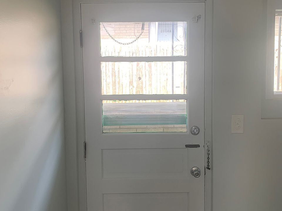 1st image of 2610 W Cornelia Ave APT 3