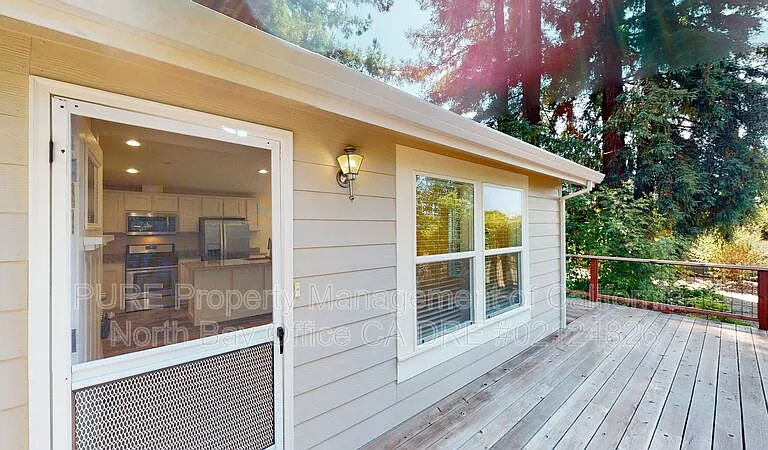 5389 Gravenstein Hwy N — Photo 5