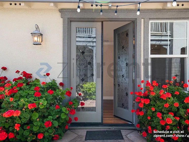 130 Avalon Ct #1 — Photo 6