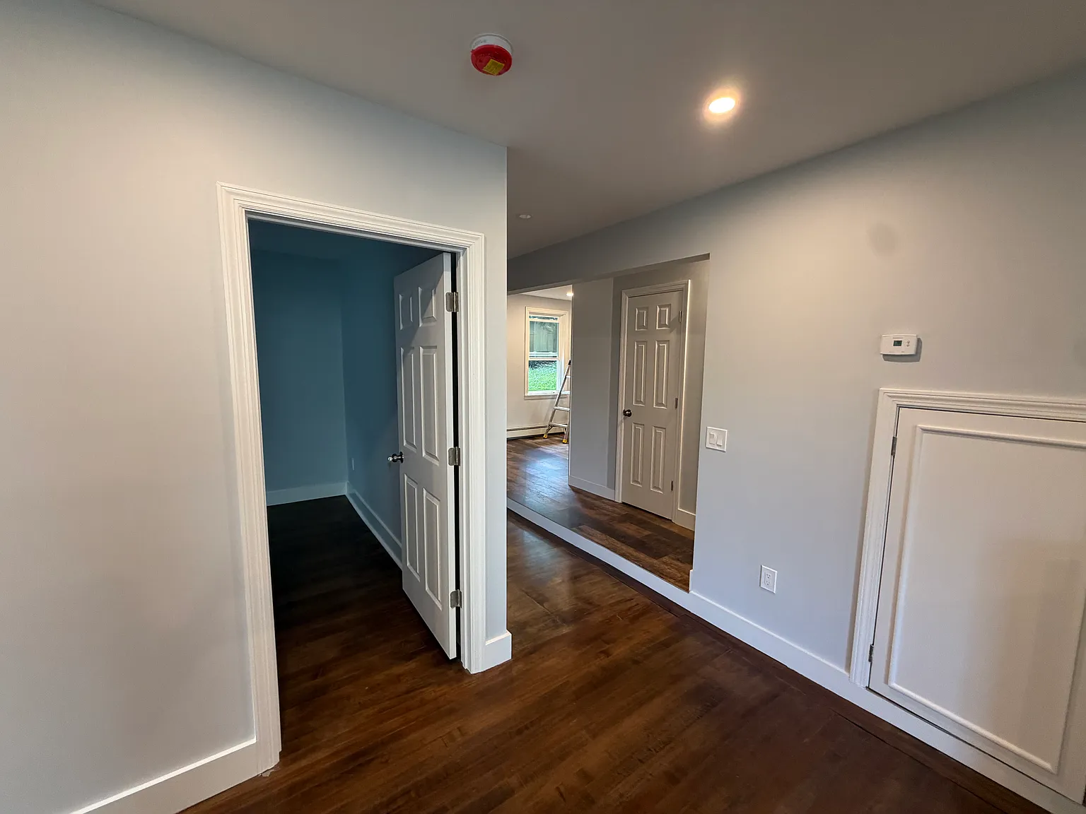 2 bed, 1100 sqft, $2,600 — Photo 2