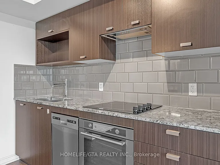 275 Village Green Sq #2421 — Photo 10
