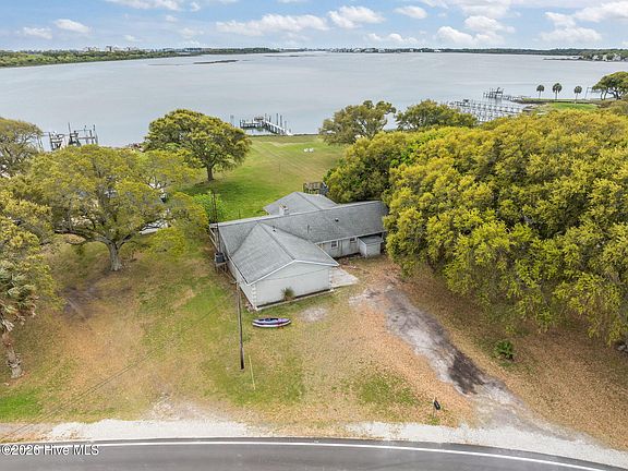 4th image of 246 Swan Point Road