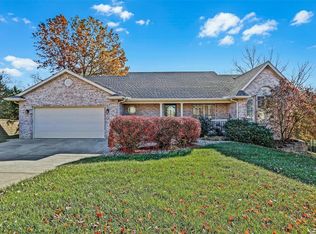 7 Bethany Ln, Collinsville, IL