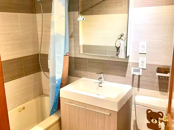 950 70th Street image 4 of 11