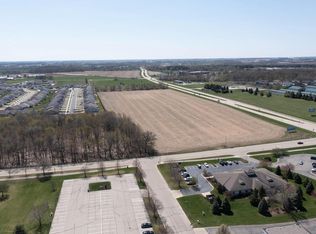 1103 South EDWARDS BOULEVARD, Lake Geneva, WI 53147