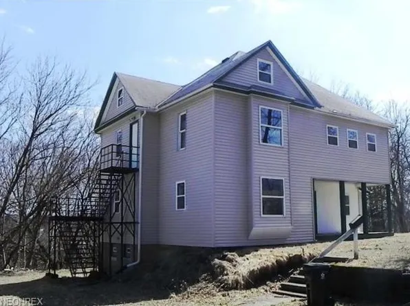 733 Wooster Rd N, Barberton, OH 44203