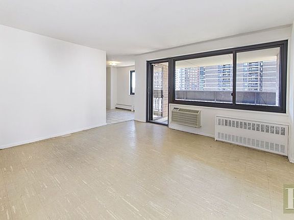 2nd image of 90 Gold St APT 21A