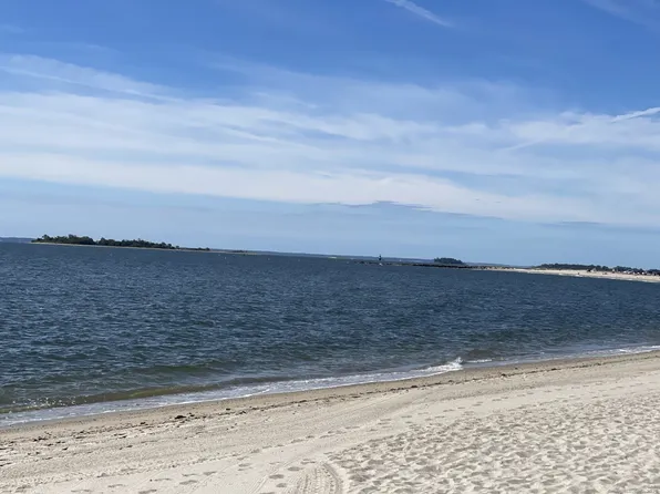 29 Soundview Dr, Westport, CT 06880