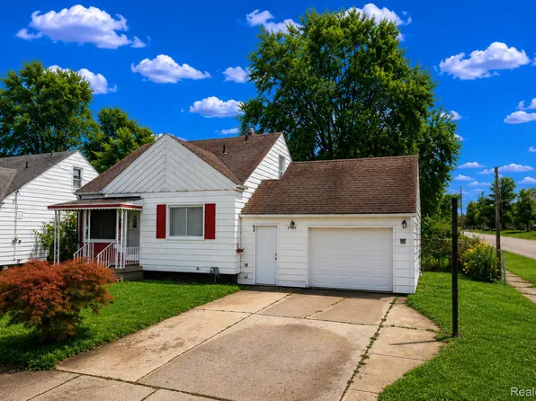 3933 Clairmont St, Flint, MI 48532