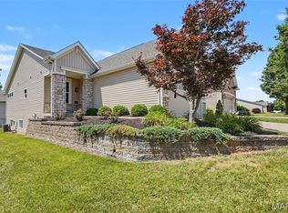 11 Thoreau Ct, O'Fallon, MO 63366