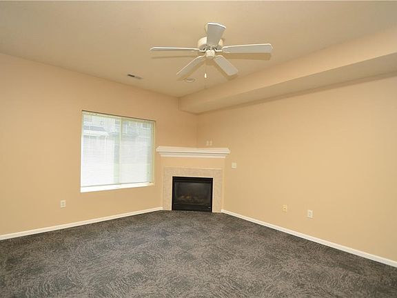 5th image of 1106 NE 5th Ln #D-14