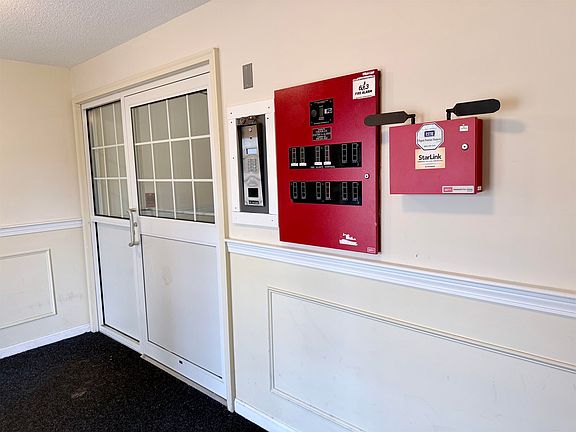 5th image of 2 Maple Ridge Drive #29