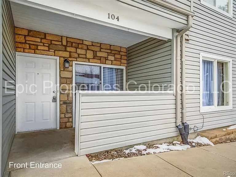 911 S Zeno Way #104 — Photo 2