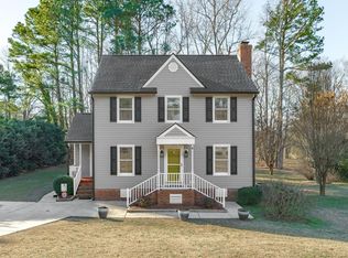 2044 Queen Charlotte Pl, Raleigh, NC 27610