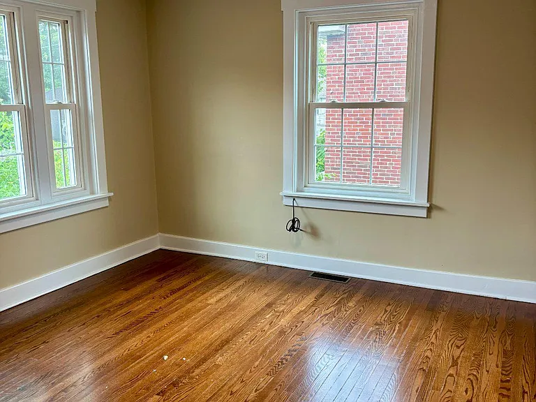 402 Pine St — Photo 7