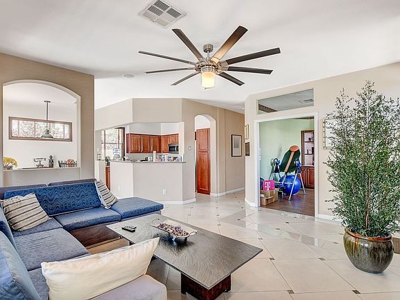 5th image of 8043 Arcadian Ln