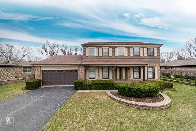 1061 S Plum Tree Ln photo 1