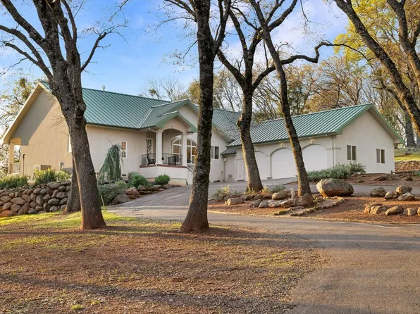 19415 Oak Country Dr, Grass Valley, CA 95949