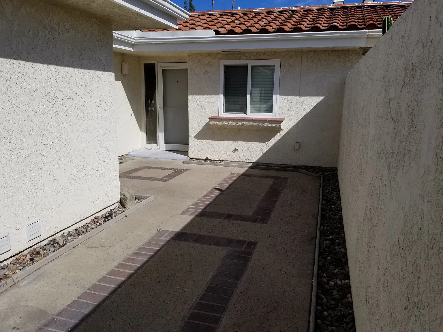 2 bed, 1399 sqft, $3,000 — Photo 4