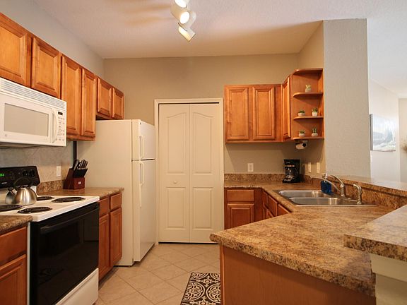 4th image of 8367 38th Street Cir E Unit 103
