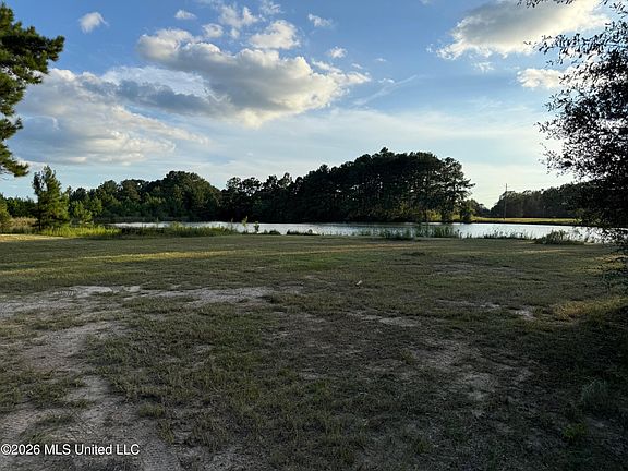 3rd image of 2895 Silver Run Rd