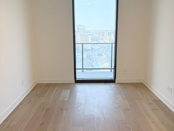 5th image of 84 East Ave #2403