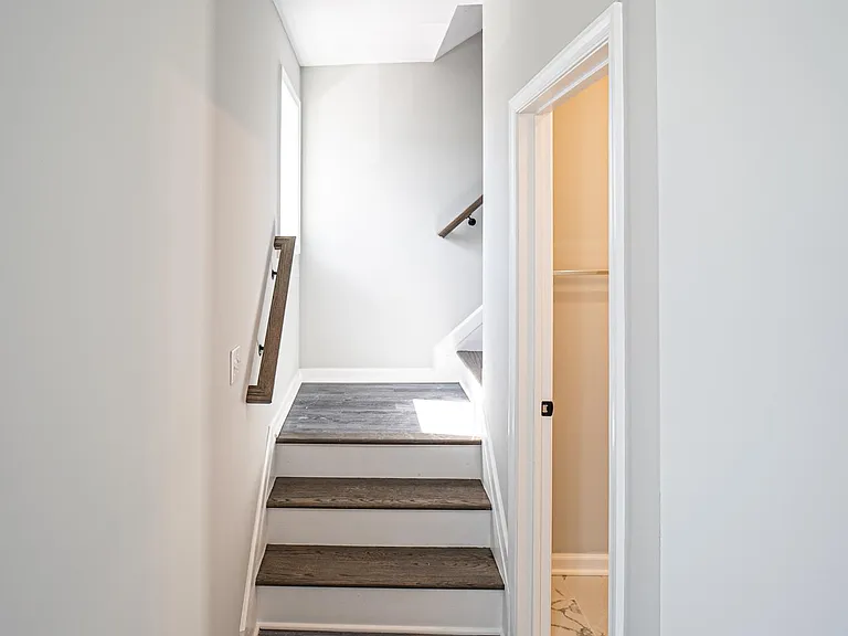 295 Pershing Ave #1-4 — Photo 12