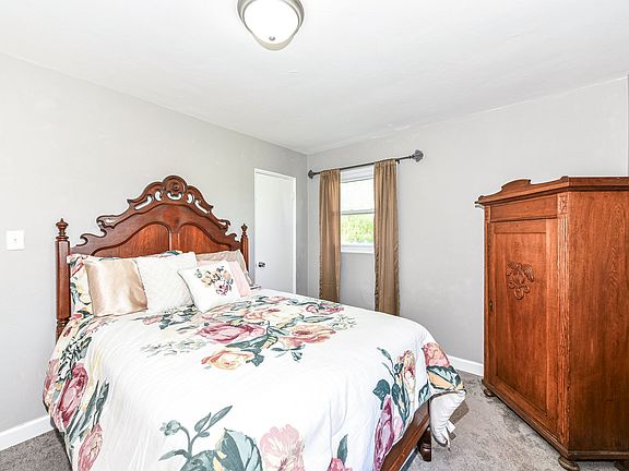 5th image of 5330 Susan Ln