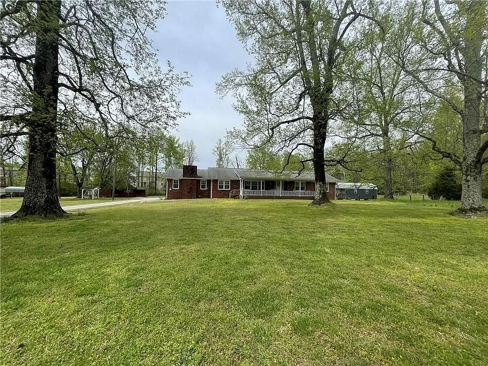 1st image of 3633 Loganville Hwy