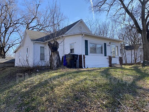 2nd image of 1332 NW Central Ave