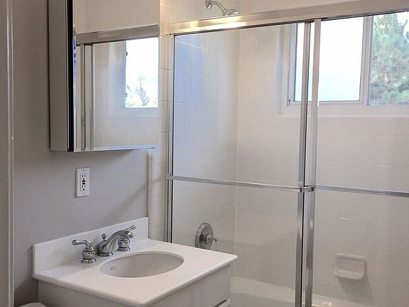 3rd image of 3455 Alameda De Las Pulgas APT 02
