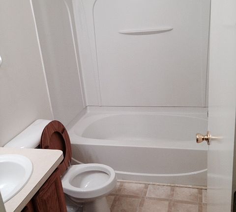 5th image of 15611 Stone Crossing Dr #1
