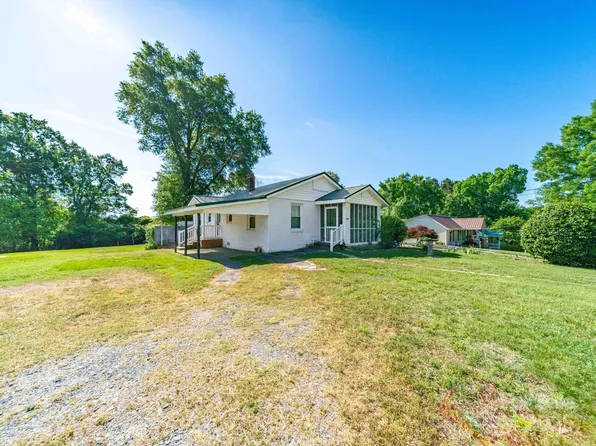 1468 Hilltop St, Albemarle, NC 28001