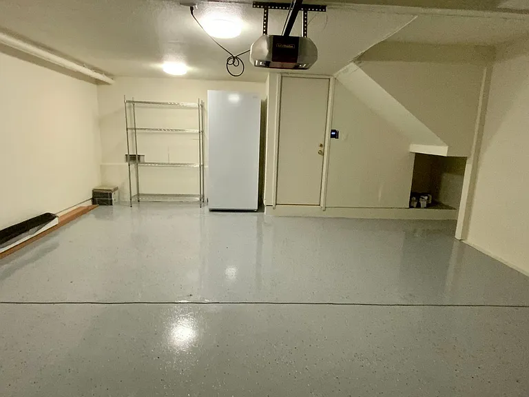 1098 Azalea Ct — Photo 20