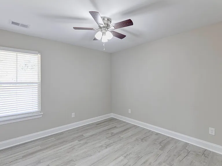 913 N Lemacks St — Photo 38
