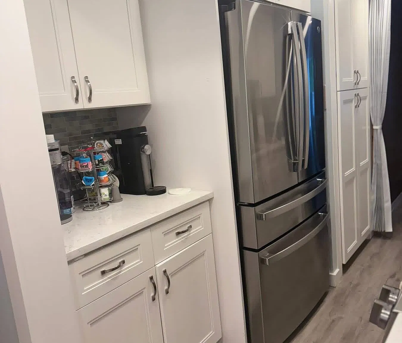 3 bed, 2.5 bath, 1400 sqft, $2,600 — Photo 2