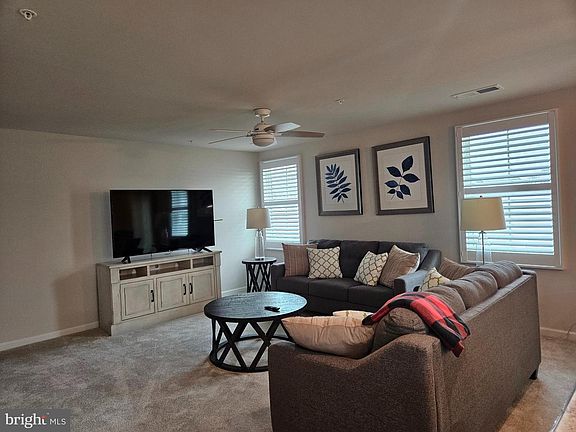 3rd image of 131 Mariners Way