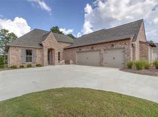 136 Greenway Ln, Madison, MS 39110