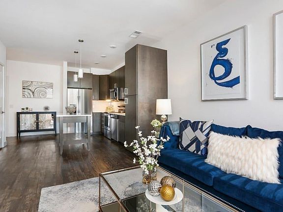3rd image of 2736 Welton St #410