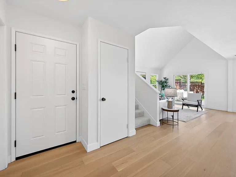 726 Buena Vista Pl — Photo 6