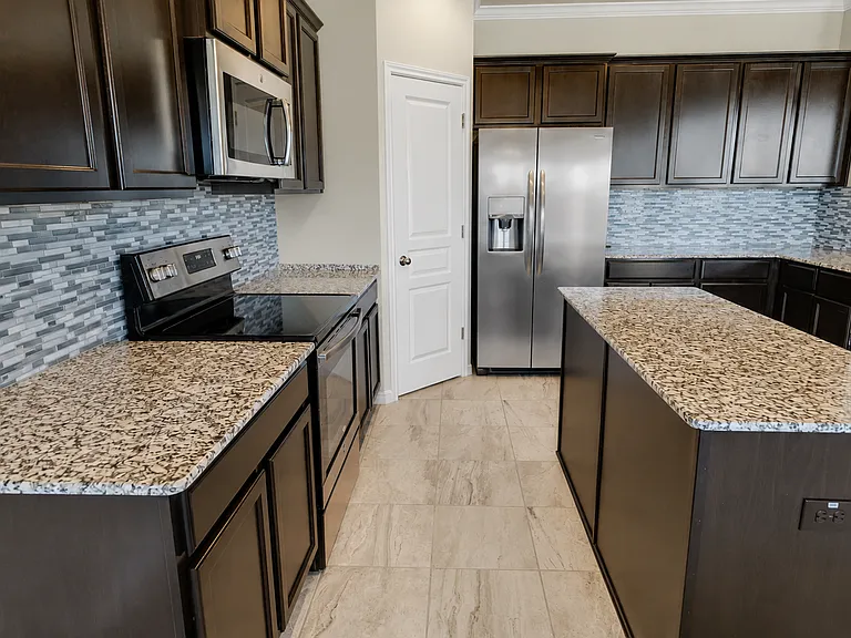 623 Rivington Dr — Photo 8