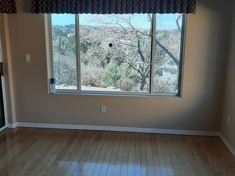 2424 N Leah Ln — Photo 10