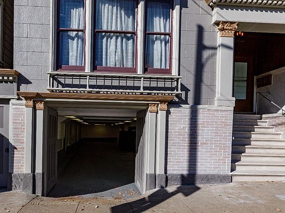 3rd image of 522 Lake St #526